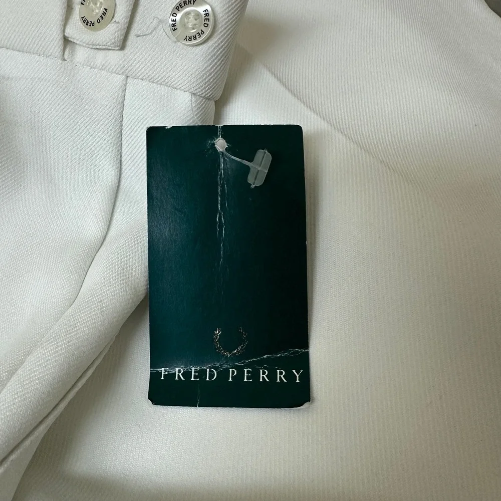 Fred Perry minor faint